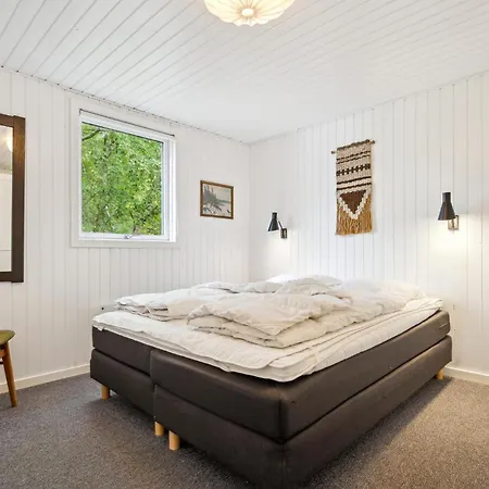 Holiday home Beautiful In Romo With Kitchen Bolilmark